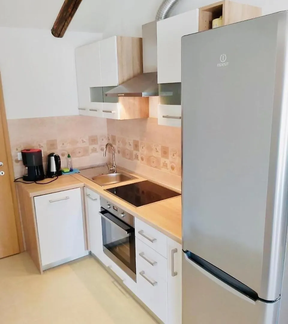 Apartment Karlo Auf Zwei Wohnebenen, Mit Meerblick Supetarska Draga 0*,