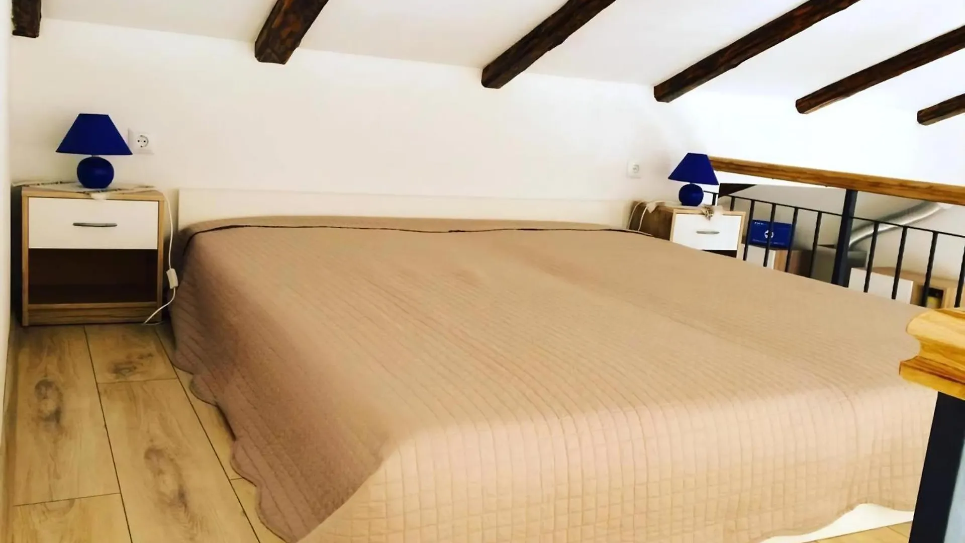 Apartment Karlo Auf Zwei Wohnebenen, Mit Meerblick Supetarska Draga Croatia