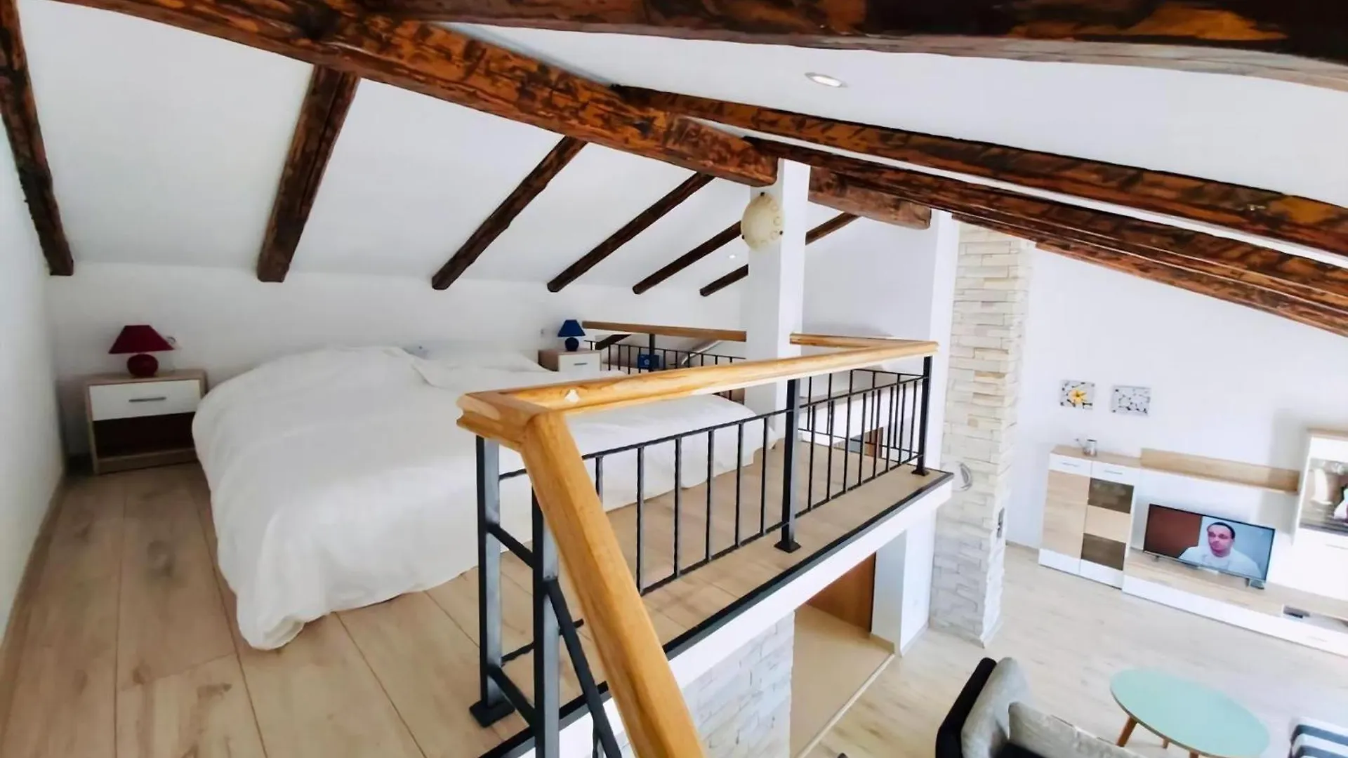 Apartment Karlo Auf Zwei Wohnebenen, Mit Meerblick Supetarska Draga
